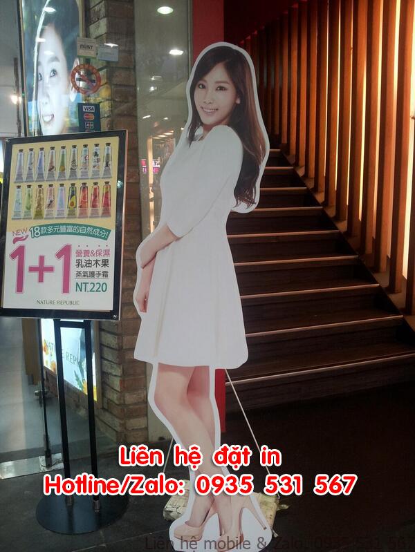 in-standee-mo-hinh (6)