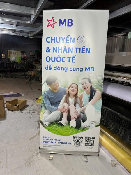 in Standee1
